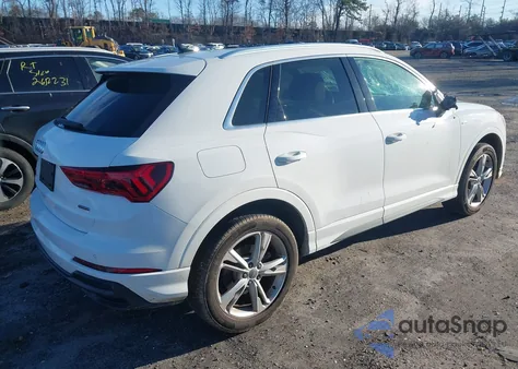 2020 Audi Q3 Premium 45 Tfsi S Line Quattro Tiptronic z USA, uszkodzony, nr VIN WA1DECF3XL1053769